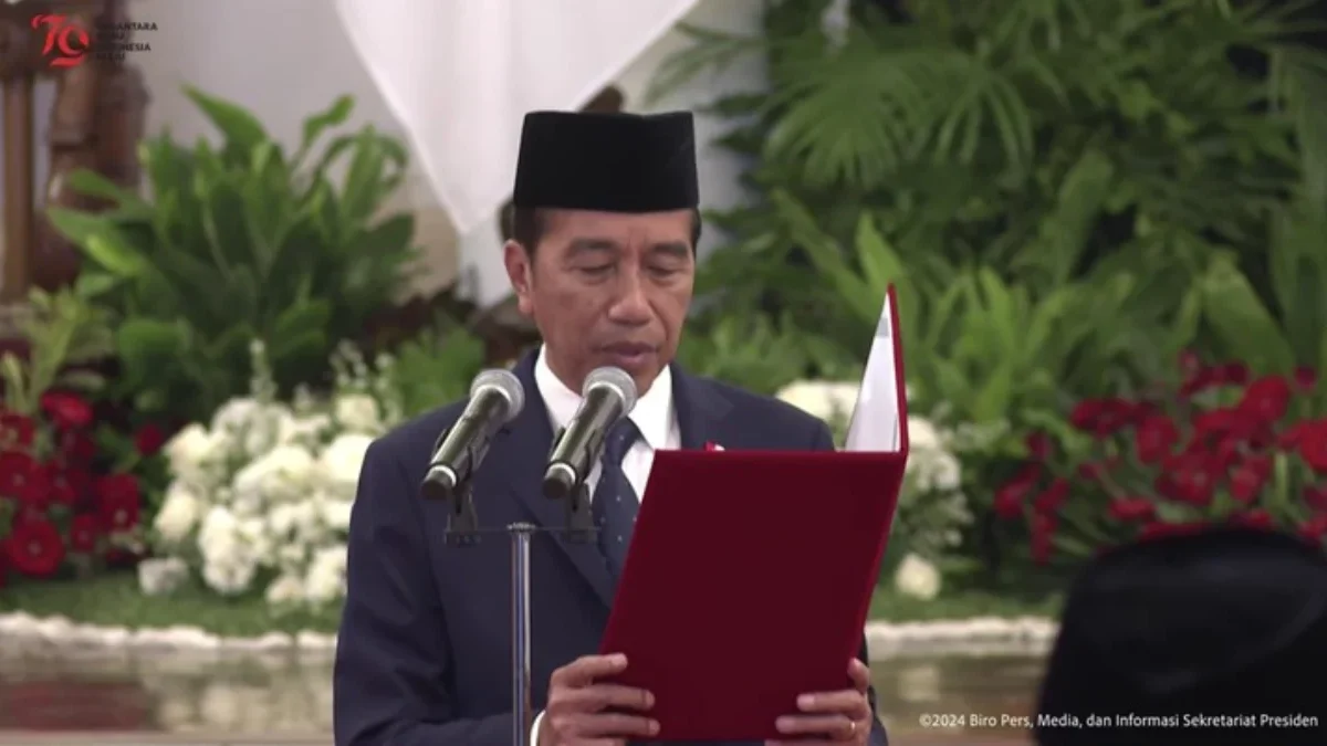 Presiden Joko Widodo melantik Pejabat Negara Republik Indonesia, Istana Negara, (19/8/2024). (Tangkapan Layar