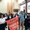 MA menolak kasasi JPU atas vonis bebas Haris Azhar dan Fatia Maulidiyanti atas kasus tuduhan pencemaran nama b