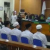 6 terpidana kasus Vina Cirebon saat menjalani sidang PK di PN Cirebon (Istimewa)