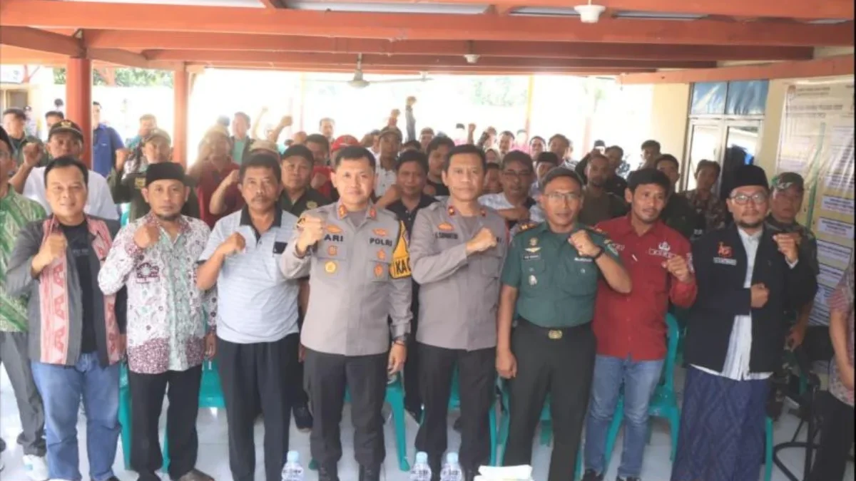 Kapolres Indramayu, AKBP Ari Setyawan Wibowo, melaksanakan kunjungan kerja ke Polsek Sukagumiwang, Jumat (6/9/