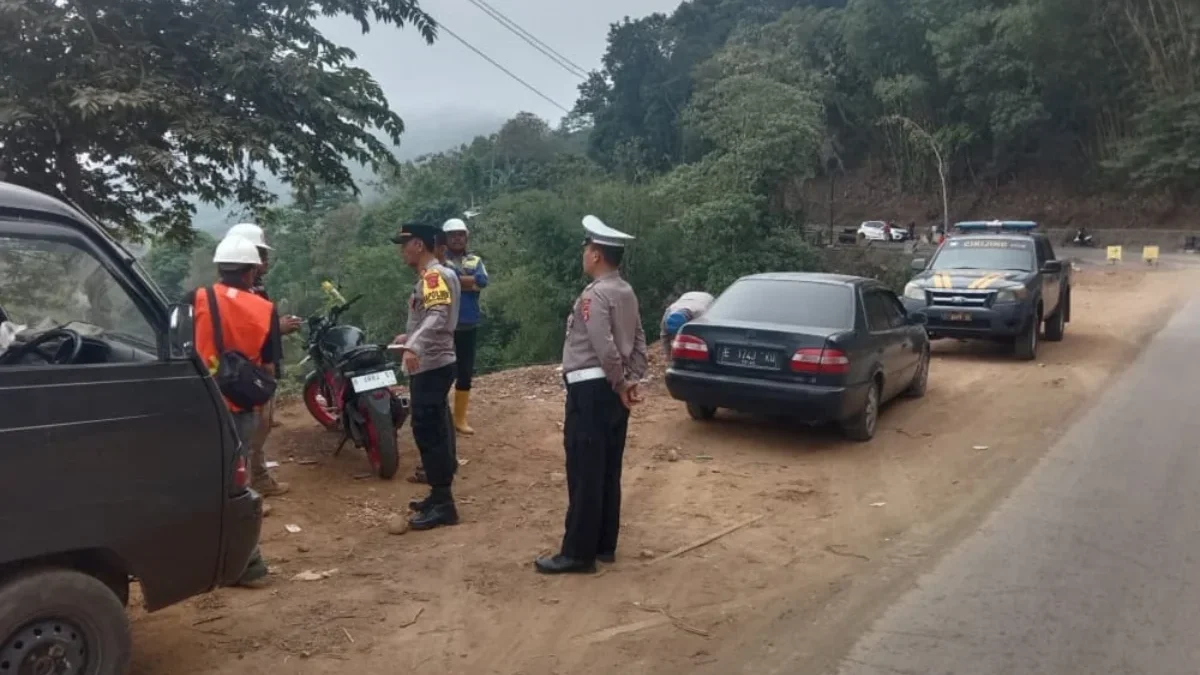 Ruas Jalan Majalengka-Kuningan di Kecamatan Cikijing, Kabupaten Majalengka kembali bisa dilintasi.