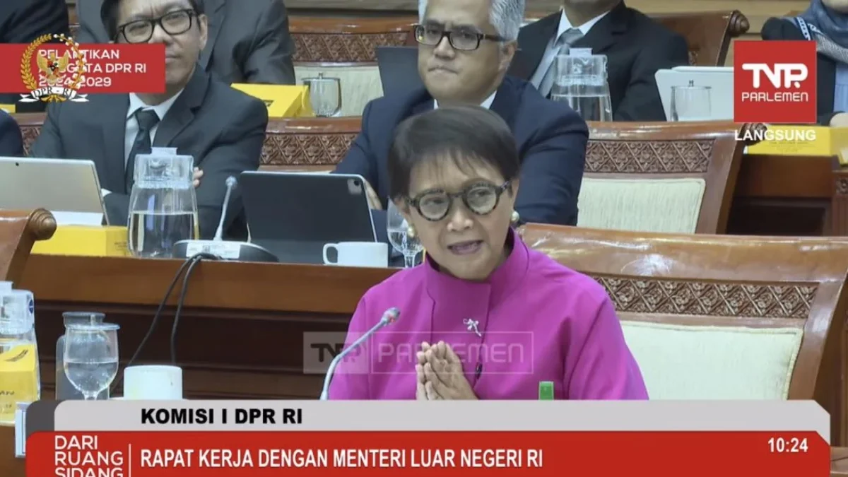 Menlu Retno rapat dengan Komisi I DPR (Foto : Tangkapan Layar)