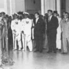 Pelantikan Kabinet Dwikora II oleh Presiden Sukarno, 24 Februari 1966. (http://civitasbook.com)