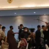 Gerombolan preman membubarkan paksa acara Forum Tanah Air di Kemang, Jakarta Selatan.