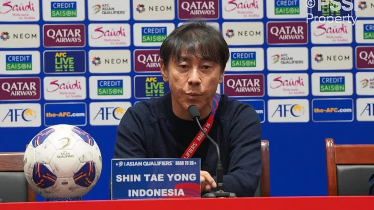 Pelatih timnas Indonesia Shin Tae-yong dalam konferensi pers setelah laga China vs Indonesia di Qingdao Youth