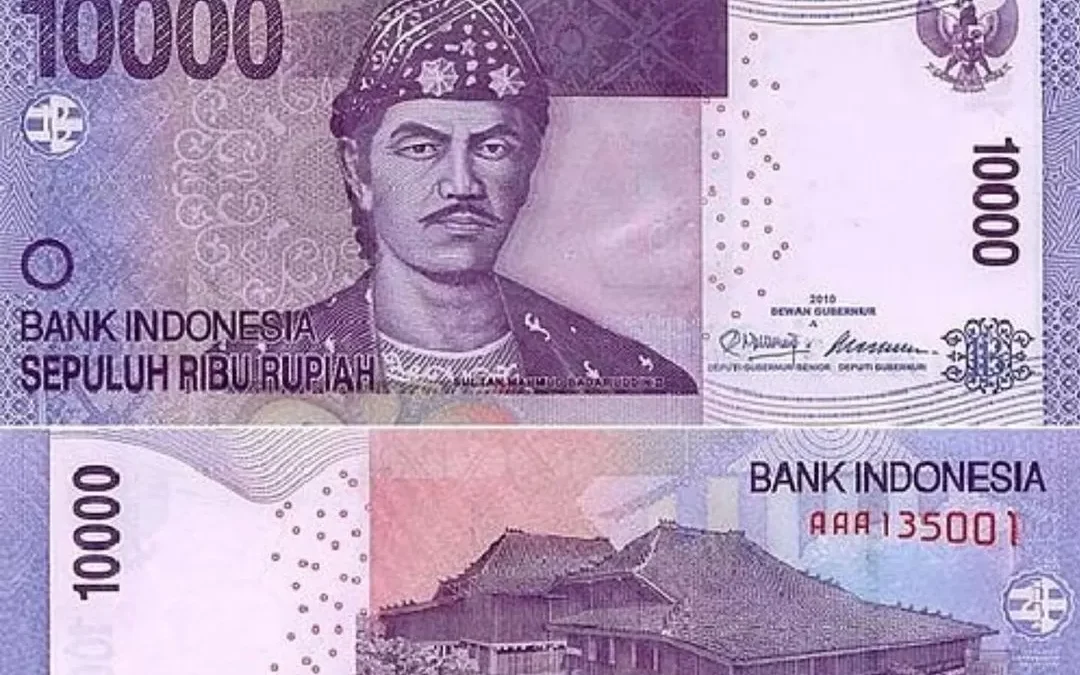 Bank Indonesia menyebutkan uang pecahan Rp 10 ribu tahun emisi 2005 yang bergambar Sultan Mahmud Badaruddin II