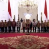 Presiden Prabowo Subianto resmi mengumumkan nama-nama menteri untuk bergabung dalam pemerintahannya, di Istana