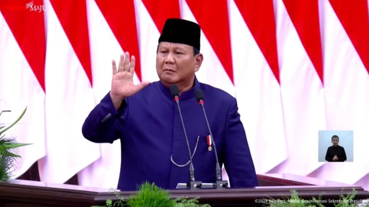 Presiden Prabowo Subianto memberikan sambutan usai pengambilan sumpah jabatan presiden, di DPR RI, Jakarta (2