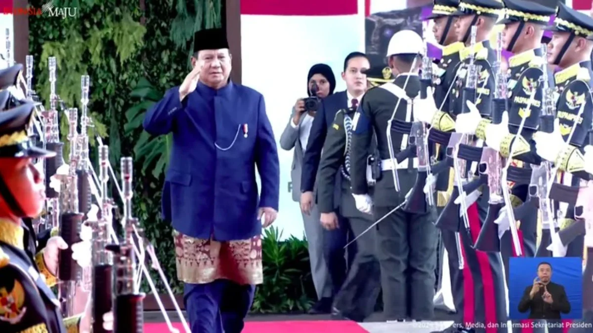 Presiden terpilih RI ke-8 Prabowo Subianto tiba di DPR RI, Jakarta, Minggu (20/10/2024). (Tangkapan Layar You