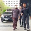 Gubernur Bengkulu, Rohidin Mersyah digiring petugas ke KPK/RMOL