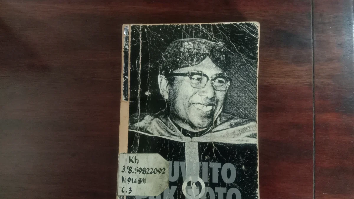 Nyuwito Pak Noto: Mengenang Sewindu Dr. O. Notohamidjojo