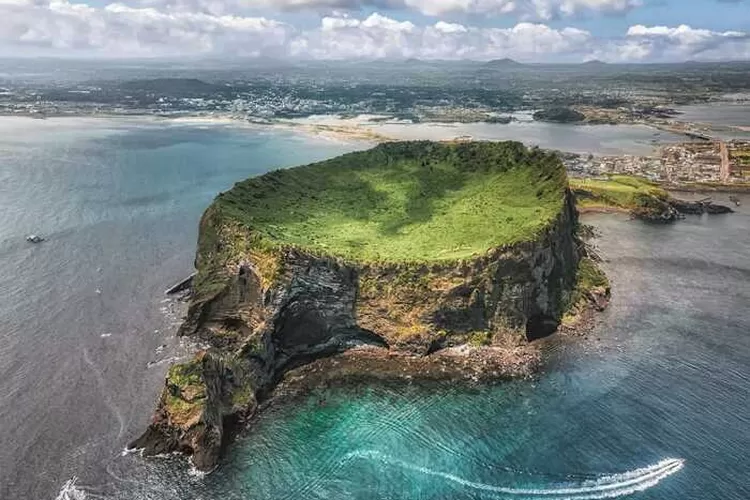 Keindahan Pulau Jeju yang diminati masyarakat Korea Selatan. ( IG @kimdae_)