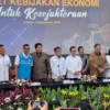 Konferensi pers Paket Kebijakan Ekonomi di Jakarta, Senin (16/12/2024) (ANTARA/Bayu Saputra)