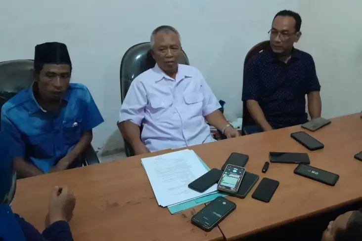 Keluarga Gamma Rizkynata Oktafandy, siswa SMKN 4 Semarang korban tewas penembakan yang diduga dilakukan oleh A