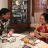 Pertemuan lama antara Ketua Umum Partai Gerindra Prabowo Subianto dan Ketua Umum PDIP Megawati Soekarnoputri.