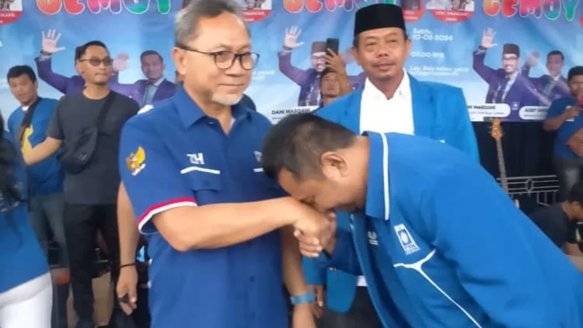 Kader Partai Amanat Nasional, Hery Sugihyandi bersama Ketua Umum Partai Amanat Nasional (PAN) saat berkunjung