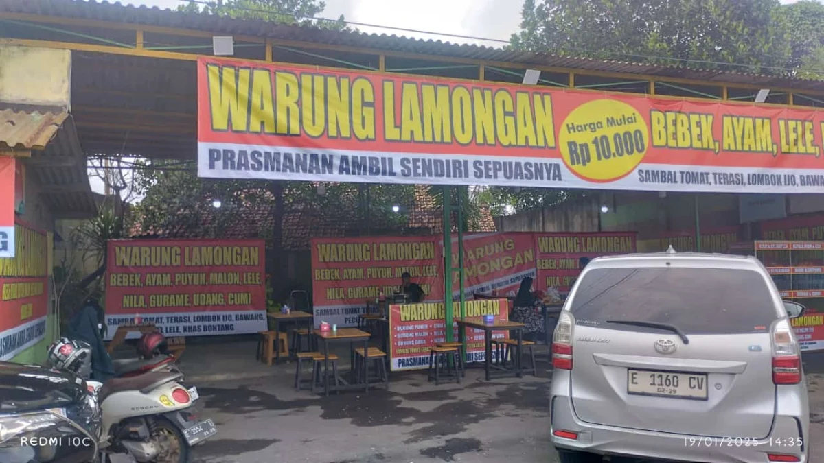 RM Makan Ayam Kampung SBY( Warung Lamongan) sekitar 100 meter dari Auto Raya, Jl.Brigjen Darsono By Pas Kota C