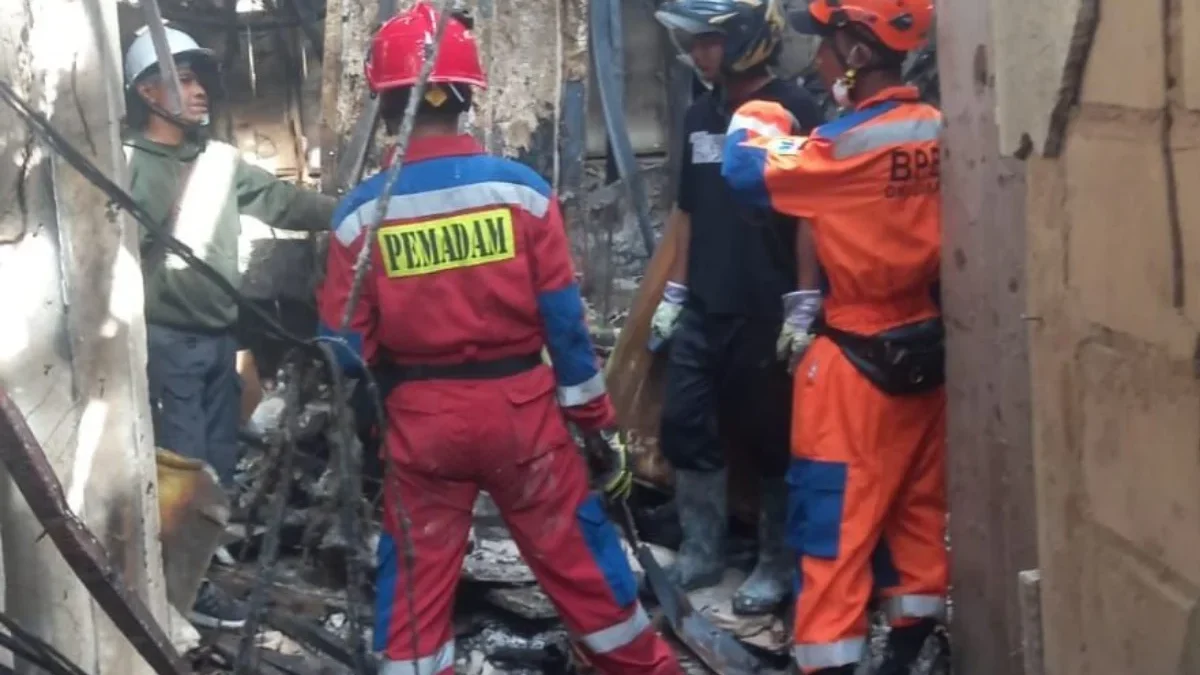 Kebakaran Gldok Plaza (Foto : BPBD Jakarta)