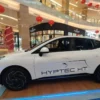 Mobil AION yang dipamerkan di Pakuwon Mall dalam Otomotif Trend 2025. (Antara/HO-AION)