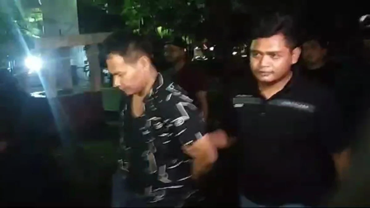 Pelaku mutilasi saat digiring ke Polda Jawa Timur. Foto: Dok. Istimewa