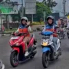 Para dirver Jeggirl Salatiga sedang melaju di jalan raya. Foto: instagram @jeggboy