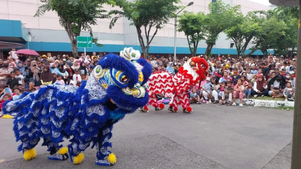 Atraksi Barongsai Tampil Spektakuler di Grage Mall . (IST)