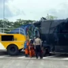 Kondisi Bus Brimob yang alami kecelakaan tunggal di Tol Pandaan-Malang, Purwodadi, Kabupaten Pasuruan saat hen