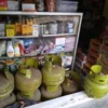 Warung menjual Gas 3 kg