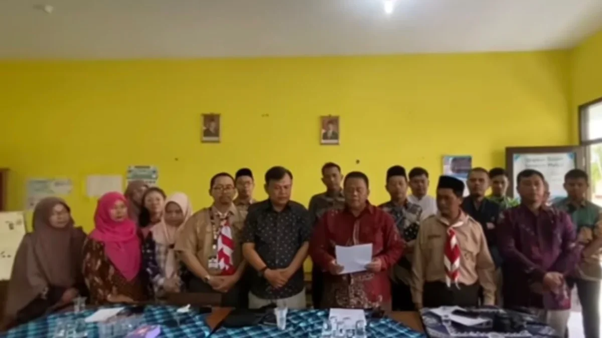 FKKS SD dan SMP swasta se Kota Cirebon menyatakan sikap menolak menyerahkan ijazah yang masih tertahan di seko