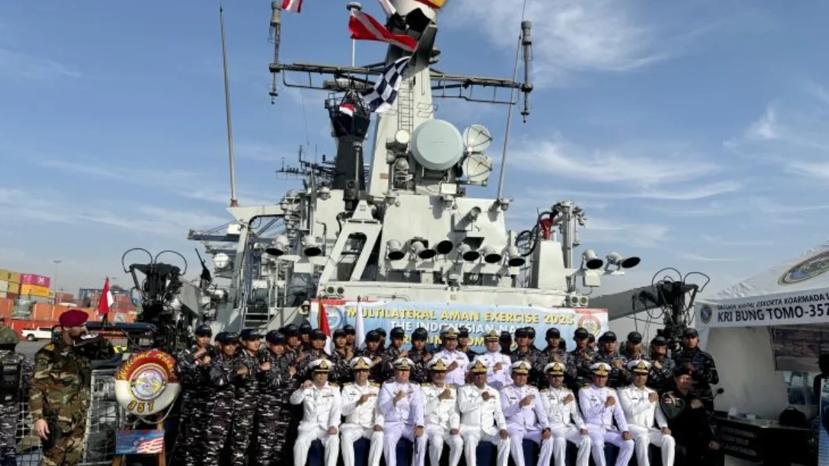 Kepala Staf Angkatan Laut Pakistan Laksamana Naveed Ashraf, Panglima Komando Armada I TNI Angkatan Laut Laksam