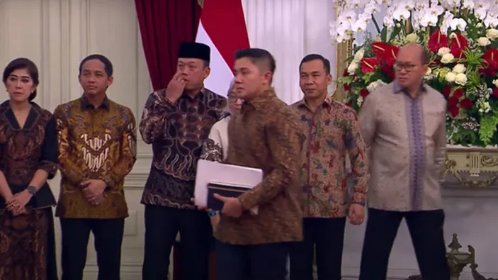 Mayor Infanteri Teddy Indra Wijaya ditunjuk menjadi Sekretaris Kabinet di Kabinet Merah Putih Prabowo-Gibran.