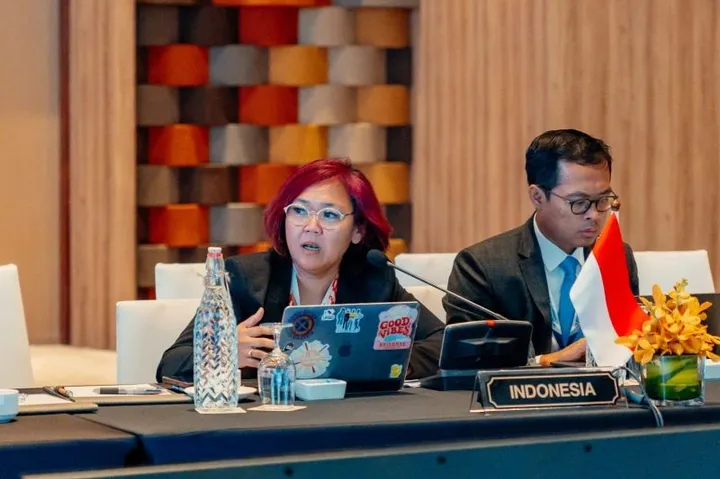 Wakil Indonesia untuk Komisi Hak Asasi Manusia Antarpemerintah ASEAN (AICHR) Anita Wahid berbicara dalam Sidan