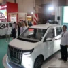 Tampilan mobil listrik Honri Boma yang dibawa PT Utomo International di IIMS 2025