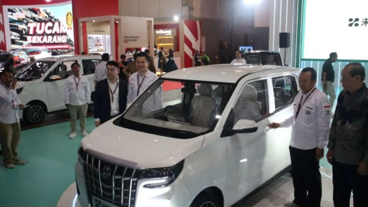 Tampilan mobil listrik Honri Boma yang dibawa PT Utomo International di IIMS 2025