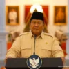 Presiden Prabowo Subianto memberikan Keterangan Pers Presiden RI Terkait Kewajiban Menyimpan DHE SDA di Dalam