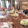 Suasana pertemuan delegasi Rusia dan Amerika Serikat di Riyadh, Arab Saudi, mencari solusi hentikan konflik mi