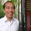 Joko Widodo menyebut kepala daerah yang diundang ke acara Retreat seharusnya tetap hadir karena undangan itu b