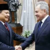 Presiden Prabowo Subianto saat menyambut kunjungan Sekretaris Dewan Keamanan Rusia, Sergei К. Shoigu, di Istan