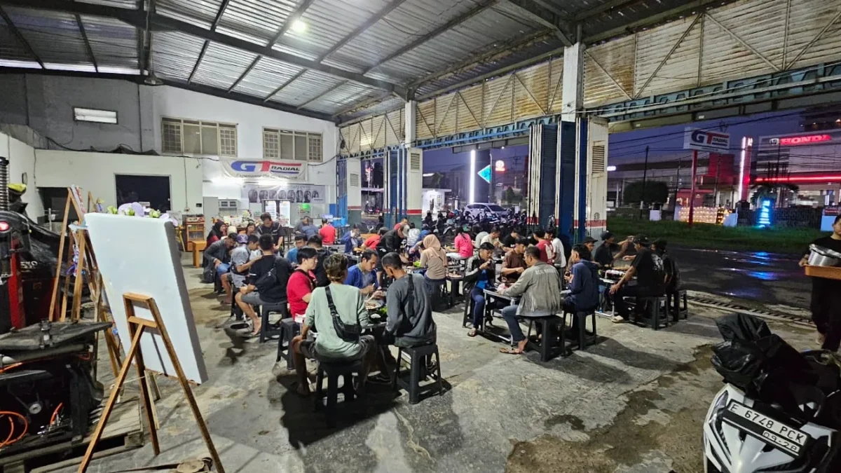 Suasana Barbeque 98 di Jalan Brigjen Dharsono No 98 Bypass Cirebon (IST)