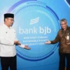 Mantan Gubernur Jawa Barat M Ridwan Kamil atau Emil saat menghadiri acara 'Penutupan Business Review bjb Semes