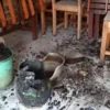 Warung Bakso Utomo di Jalan Raya Tingkir Tengah, Salatiga yang terbakar. ( Dok Polres Salatiga)