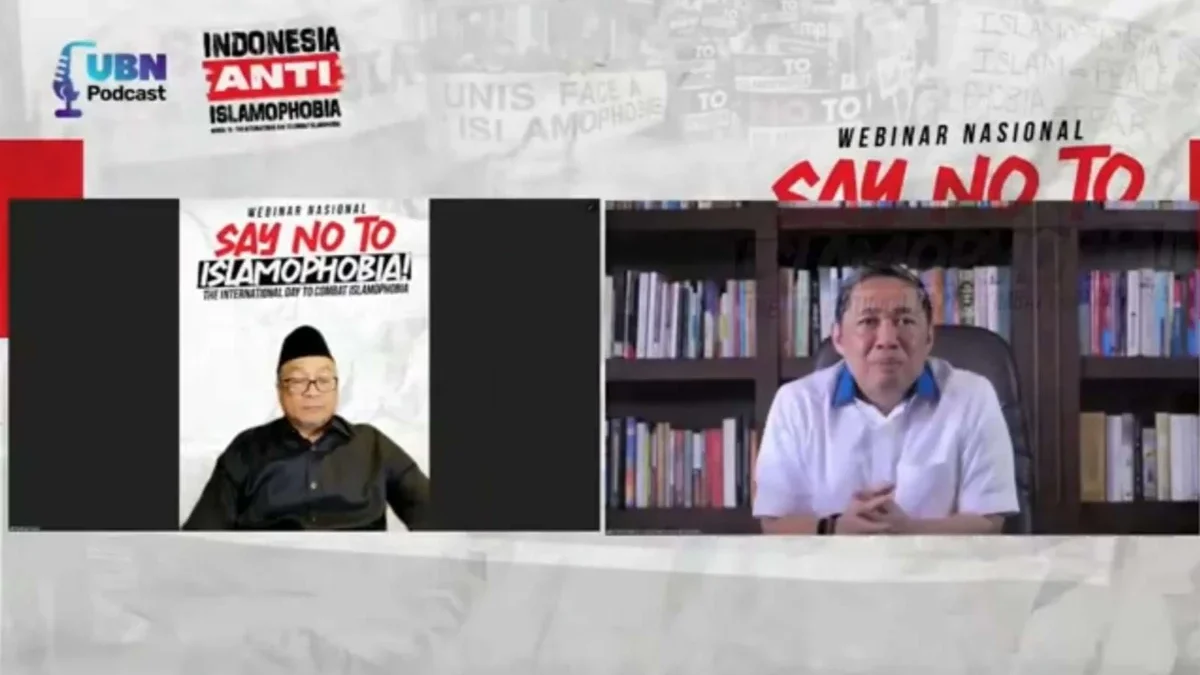 Bachtiar Nasir (UBN) (kiri) melalui UBN Podcast menggelar Webinar Nasional “Say No To Islamophobia!” pada Sabt