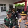 Kapolda Lampung Irjen Pol Helmy Santika bersama Danrem 043/Garuda Hitam Brigjen TNI Rikas Hidayatullah di RS B