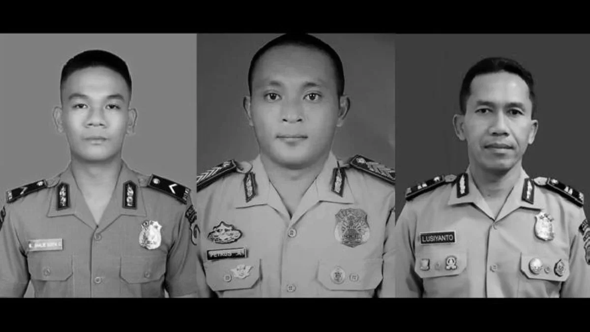 Brigadir Polisi Dua M. Ghalib Surya Ganta (kiri), Brigadir Polisi Kepala Petrus Apriyanto dan Inspektur Polisi