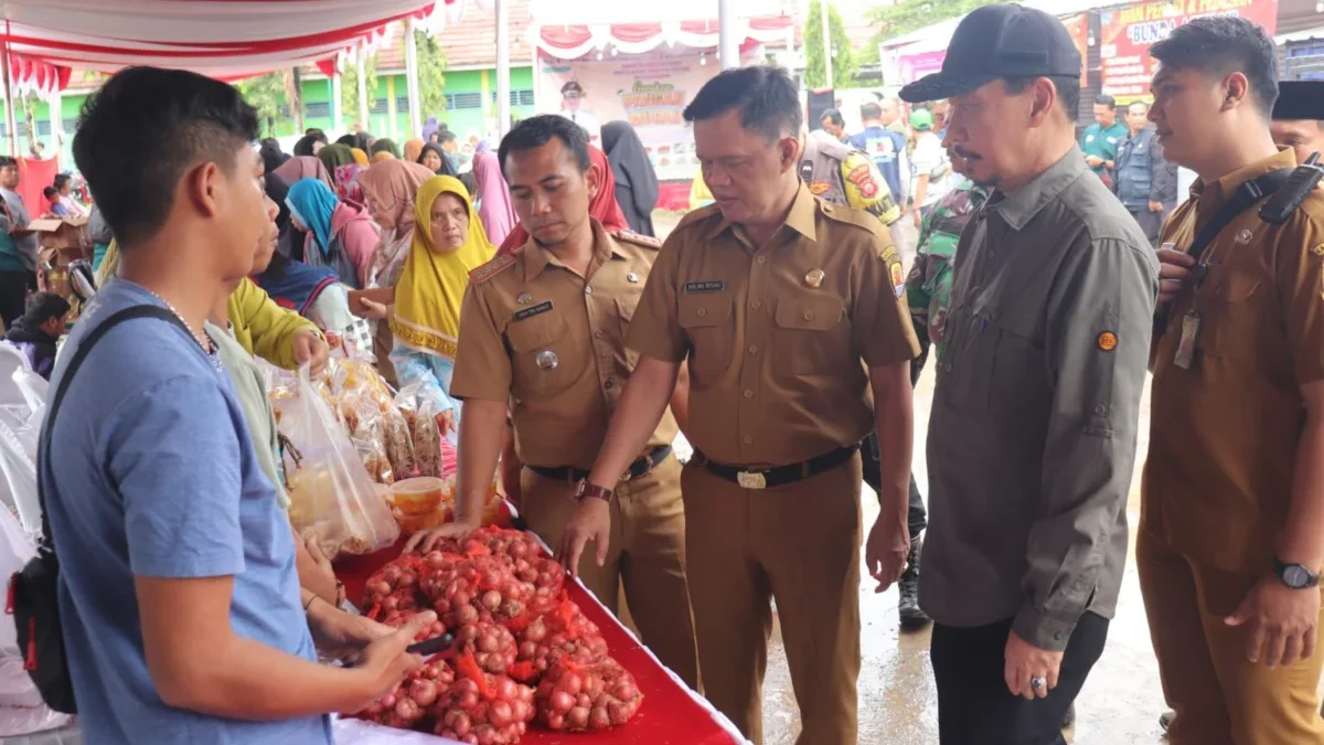 Pemkab Cirebon menggelar Gerakan Pangan Murah (GPM) di Desa Dawuan, Kecamatan Tengahtani, Selasa (18/3/2025).