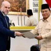 Presiden Prabowo Subianto, menerima kunjungan Utusan Khusus Presiden Palestina, Mahmoud Al-Habbash, di Istana