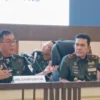 Ws Danpuspomad, Brigjen TNI Eka Wijaya Permana saat konferensi pers di Polda Lampung, Selasa (25/3/2025). (Fot