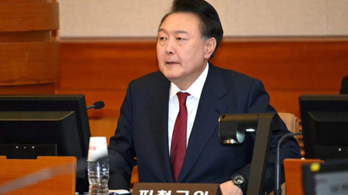 Presiden Korea Selatan yang dimakzulkan Yoon Suk Yeol menghadiri sidang kelima persidangan pemakzulannya atas