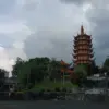Pagoda Avalokitesvara di Semarang.