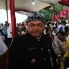 Bupati Semarang, Ngesti Nugraha di Vihara Avalokittesvara atau yang lebih dikenal sebagai Vihara Gunung Kalong